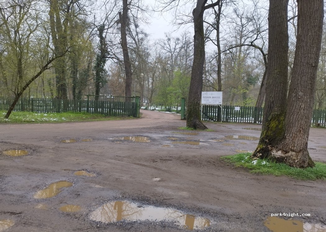 (4400) Nyíregyháza - 2 Csaló köz — foto
