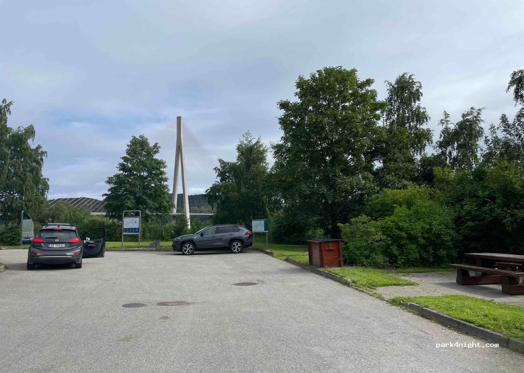 (7690) Mosvik - 755 — foto
