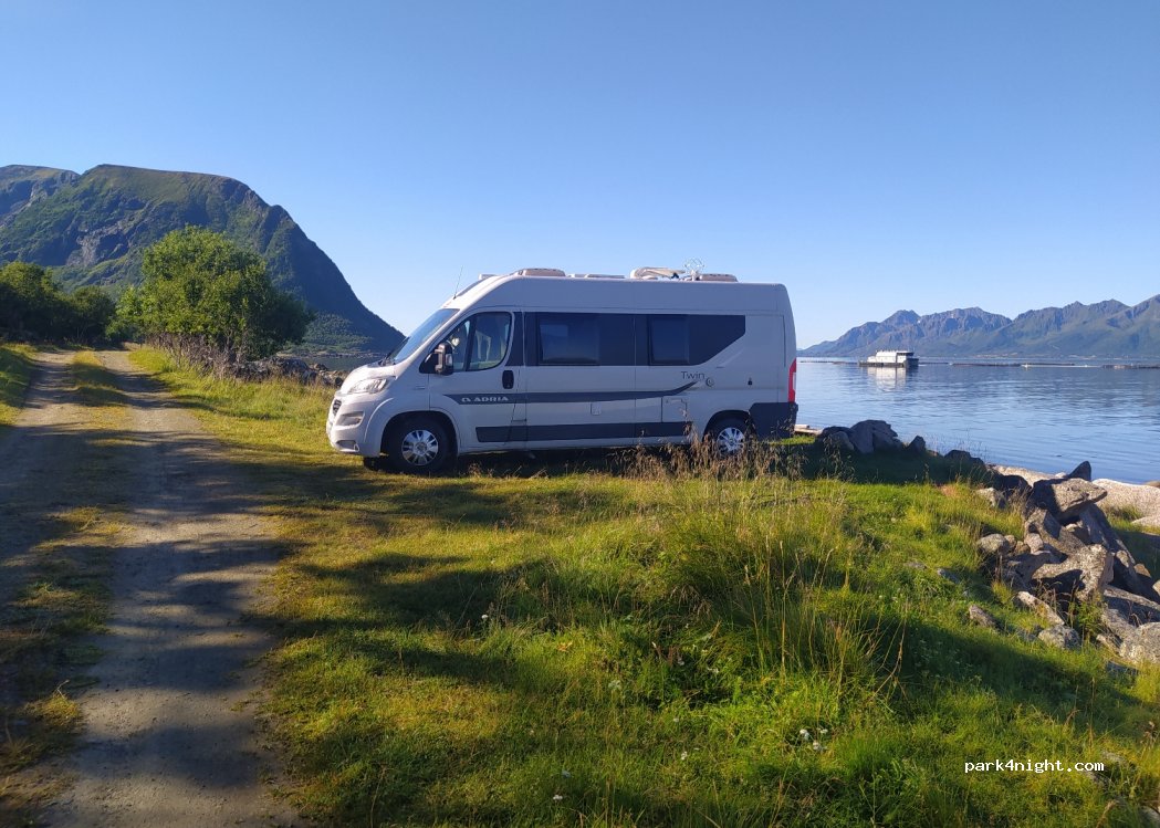 (8484) Åknes - — foto 2