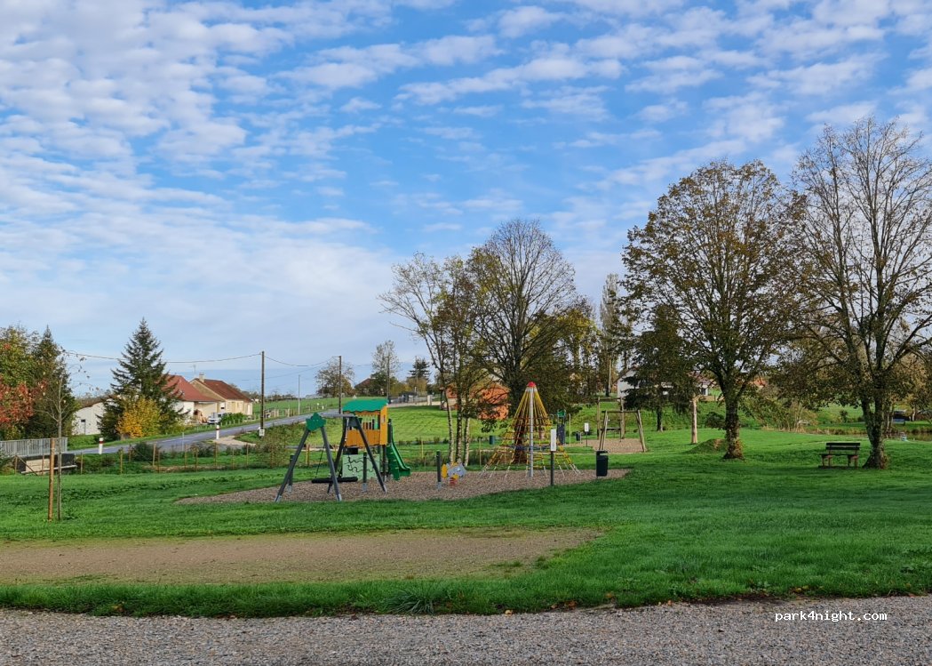 (71580) Saillenard - 530 Route de Bletterans — foto 2
