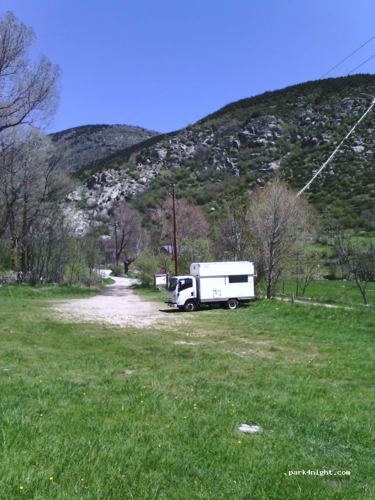 (66760) Angoustrine-Villeneuve-des-Escaldes - Chute du Pla des Aveillans — foto 3