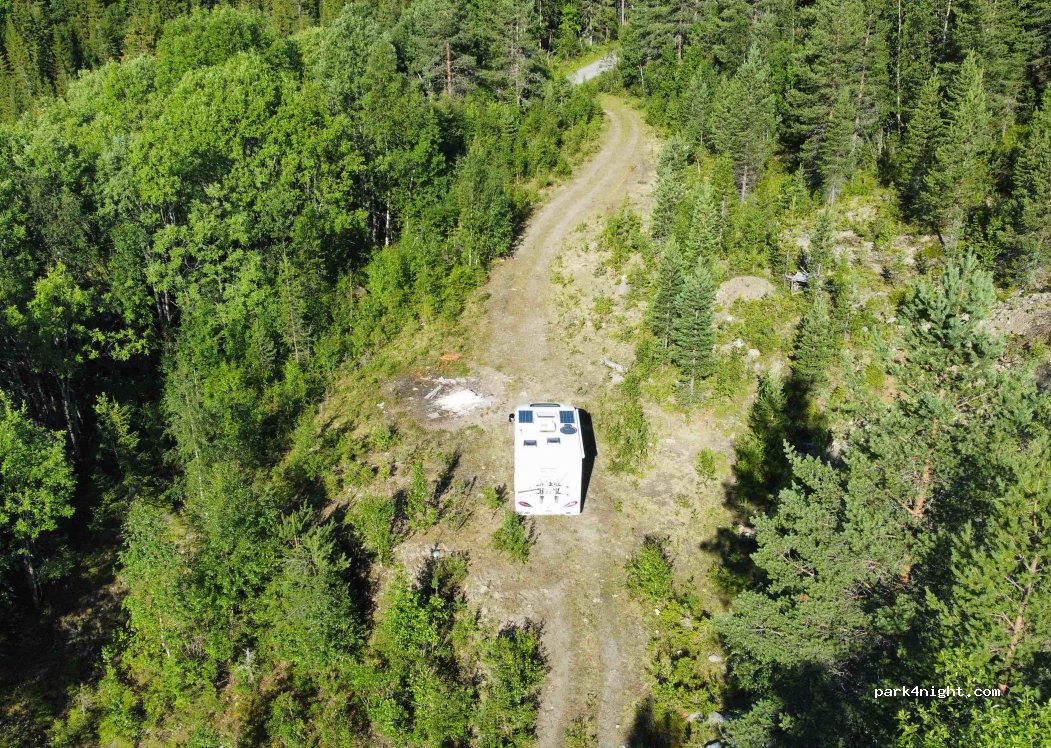 (840 31) Oppbodarna - Unnamed road — foto
