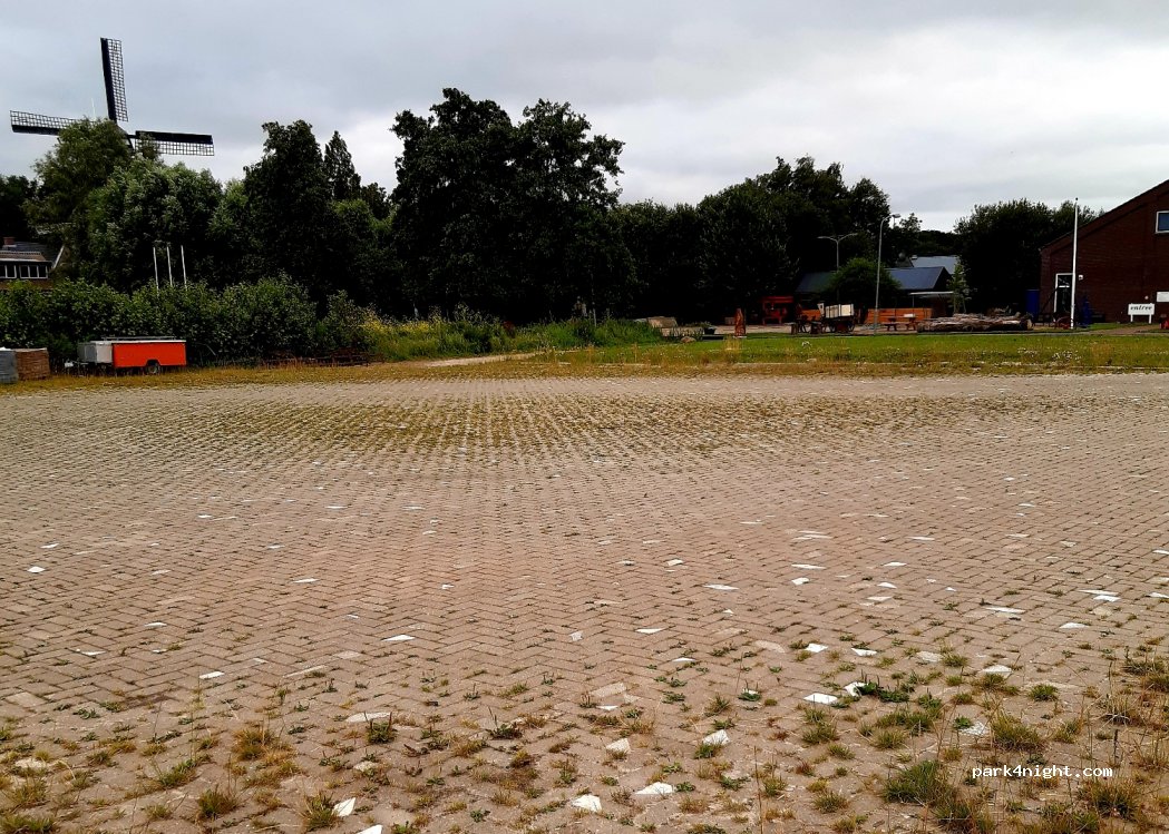 (9471 AT) Zuidlaren - 11 Bolwerk — foto