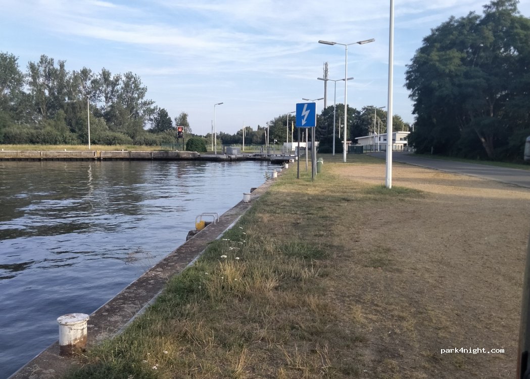 (2243) Zandhoven - 7 Watersportlaan — foto