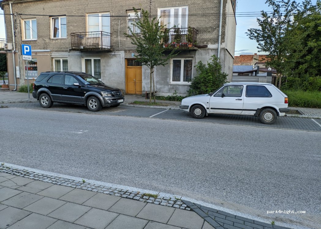(05-530) Góra Kalwaria - 7 Biskupa Wierzbowskiego — foto 2