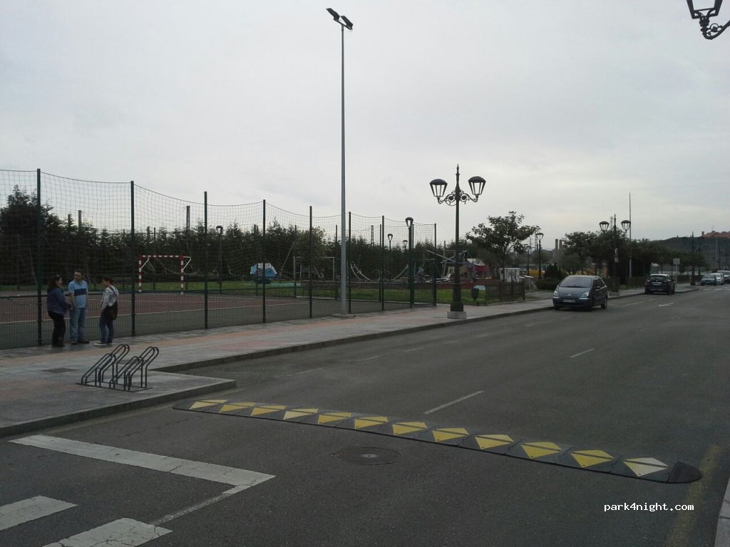 (33690) Lugo de Llanera - 13 Calle S — foto