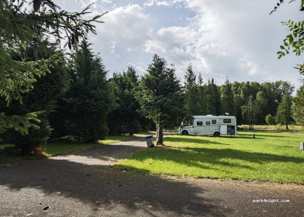 Camping El Lago, COMPLEJO HOSTELERO DE VILELA — foto 4