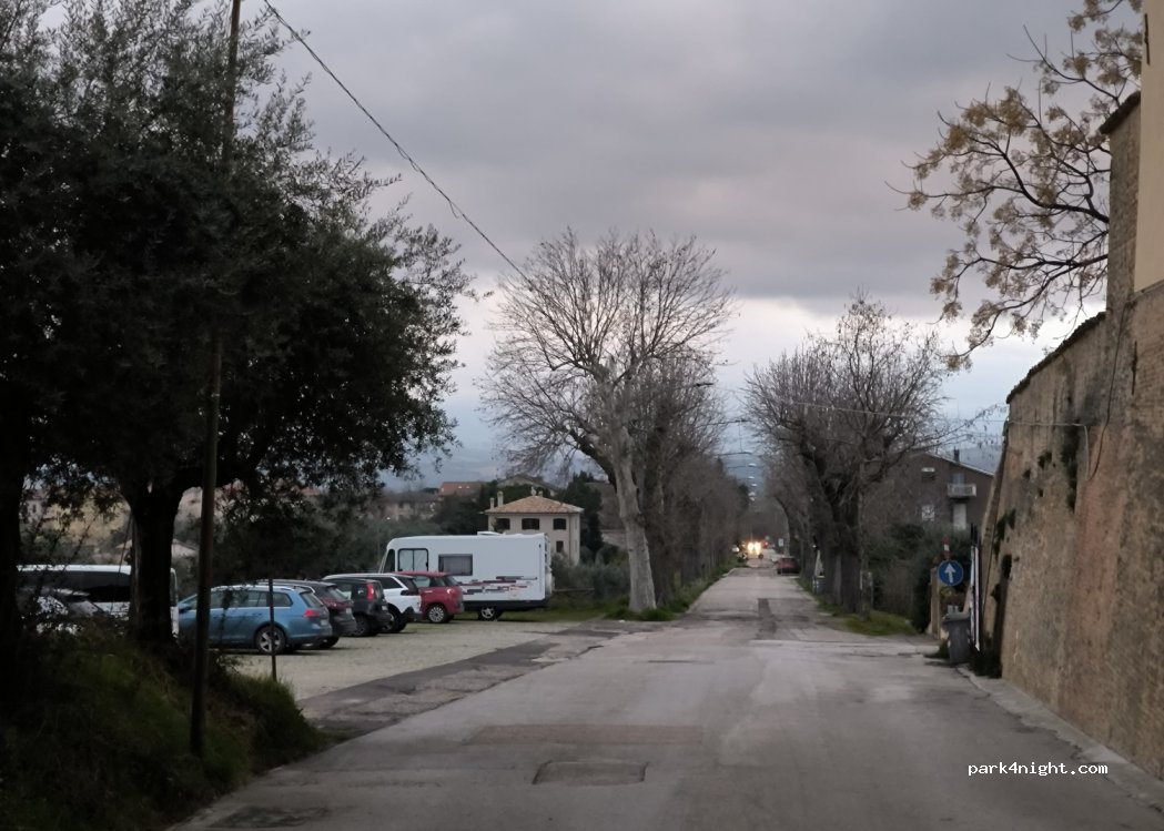 (06036) Montefalco - 26 Via Ugo Foscolo — foto 3