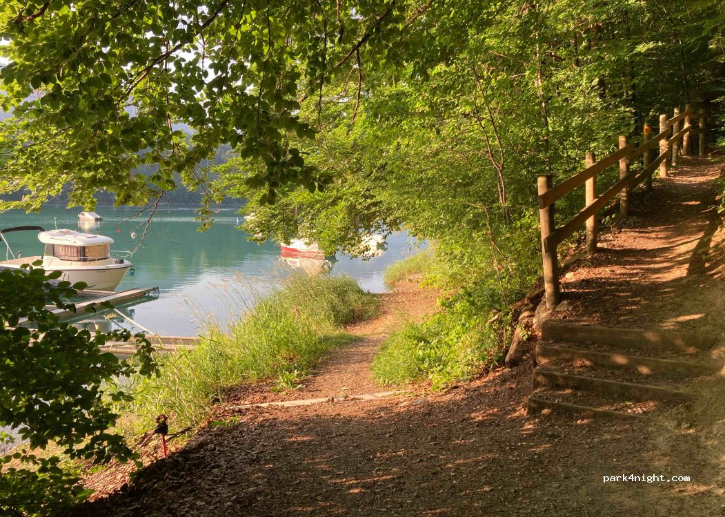 (1646) Echarlens - 120 Près du Pont de Corbières — foto