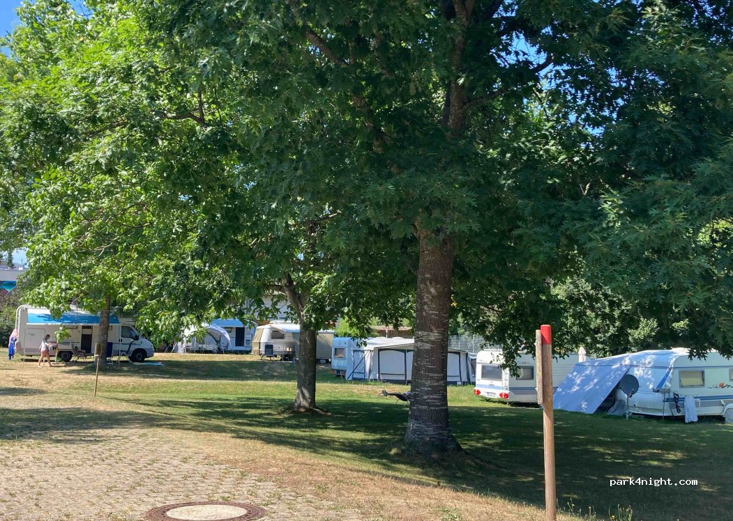 Schwimmbad Jestetten mit Campingplatz — foto 2