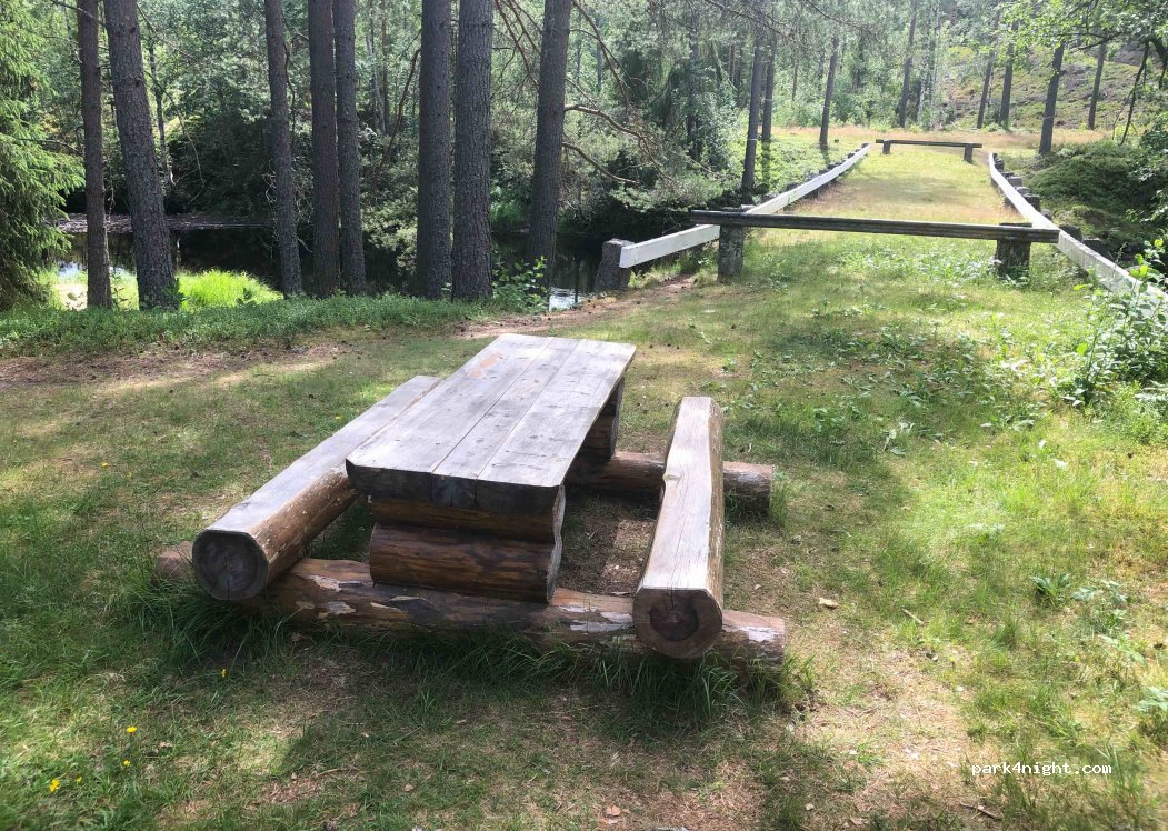 (685 91) Vittjärn - 1 ROTTNABERG — foto