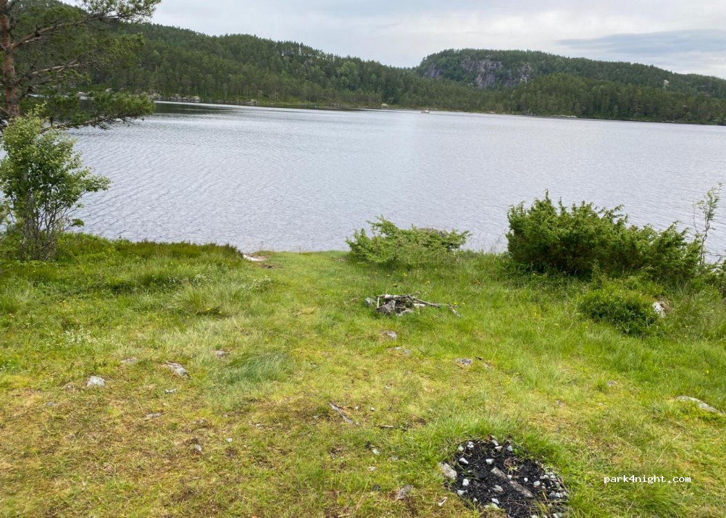 (4130) Tøtlandsvik - — foto
