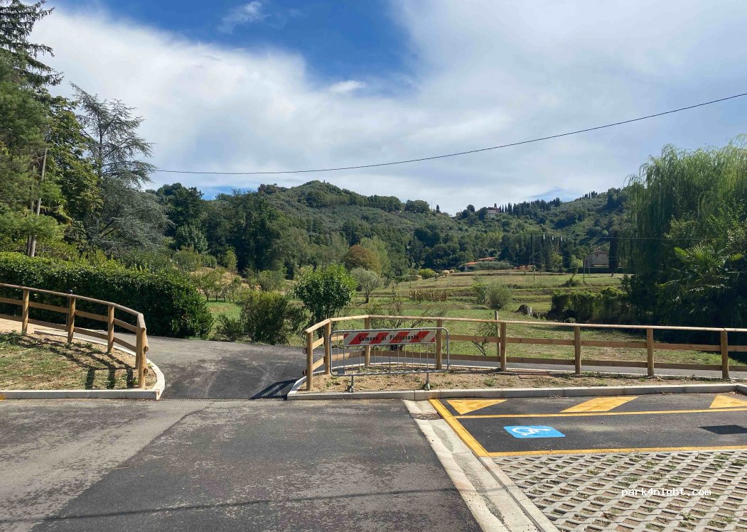 (55041) Camaiore - 225 VIA DELLE GROTTE — foto 2