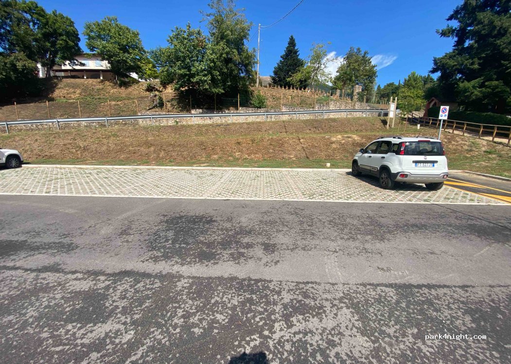 (55041) Camaiore - 225 VIA DELLE GROTTE — foto 3