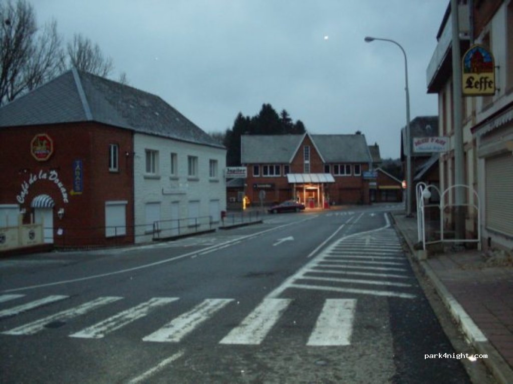 (6593) Momignies - — foto 2