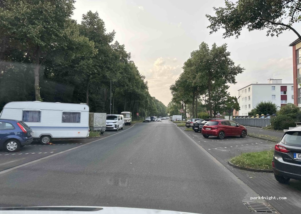 (51105) Köln - 68 Rolshover Kirchweg — foto