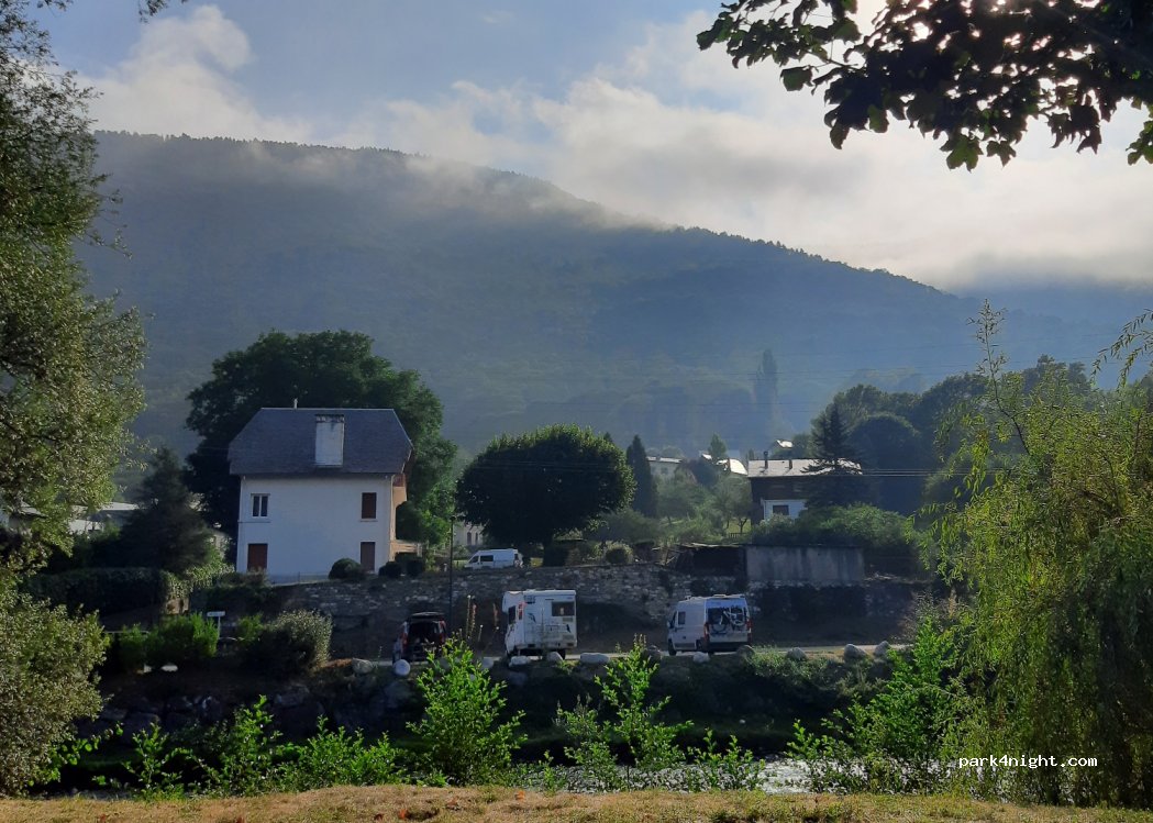 (65240) Grézian - 2 Rue de Débat Éra Tour — foto 3