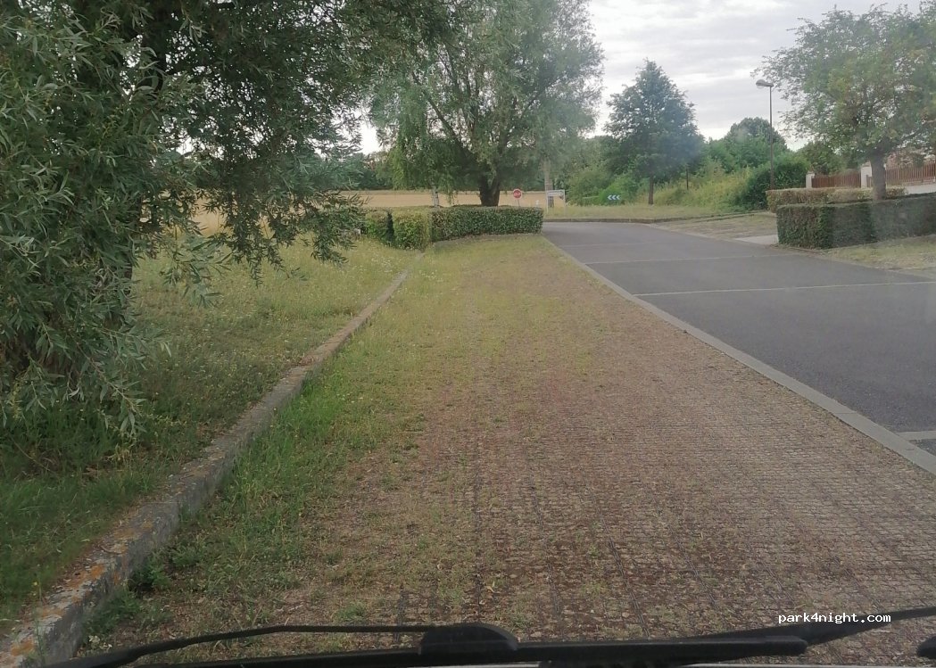 (77440) Mary-sur-Marne - 12 Chemin de Tancrou — foto
