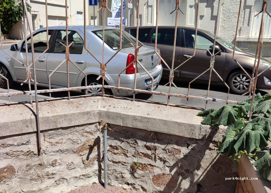 (79200) Parthenay - 3 Rue de Châteaudun — foto