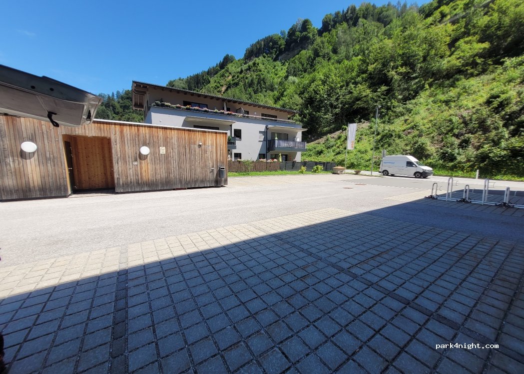(5600) Plankenau - 32 Liechtensteinklammstraße — foto
