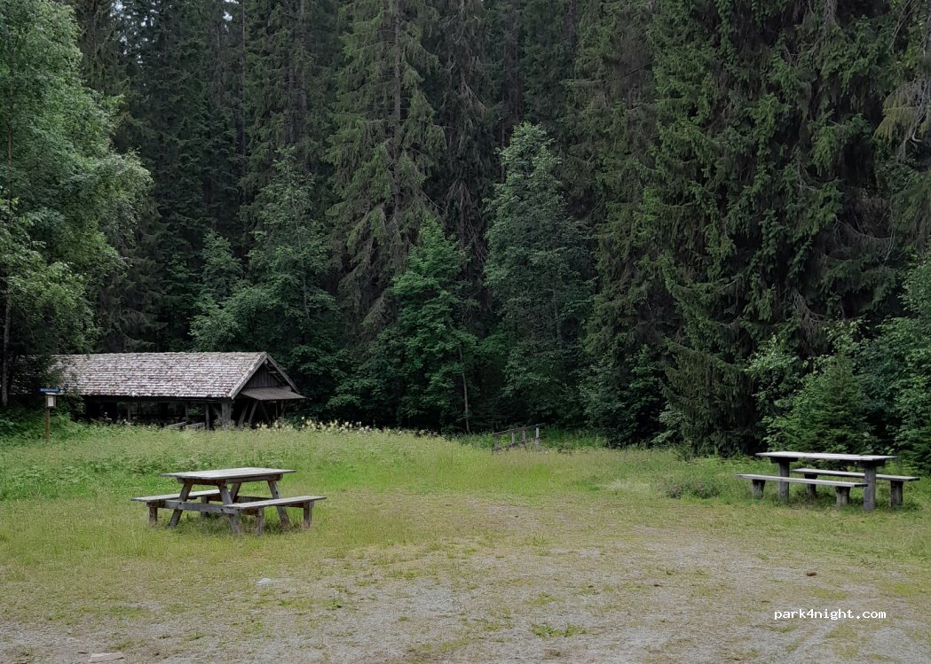 (820 62) Bjuråker - Unnamed road — foto