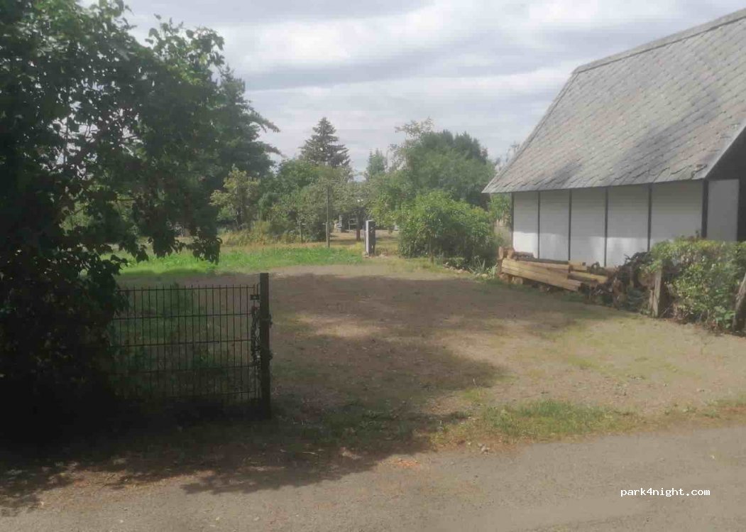 Tinyhof Welzow | Stellplätze und Tiny Homes — foto