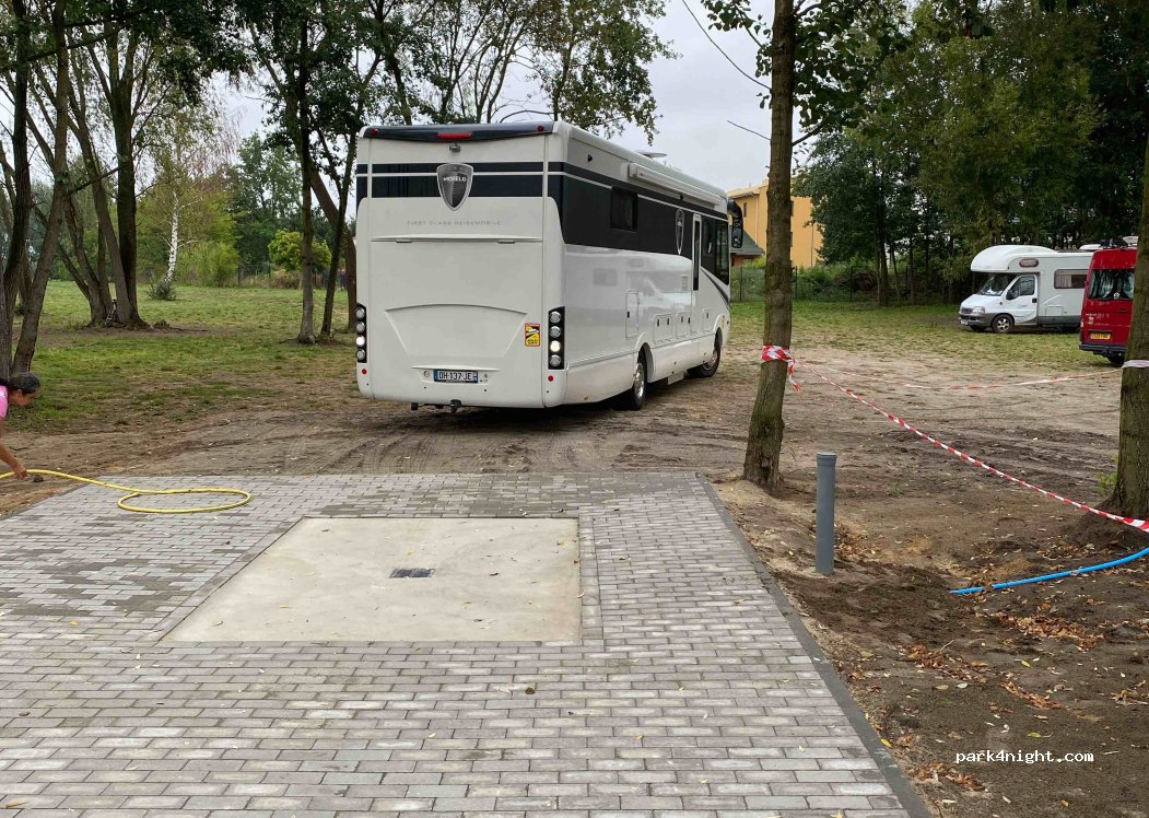 (96-230) Biała Rawska - 50a Jana Pawła II — foto 2