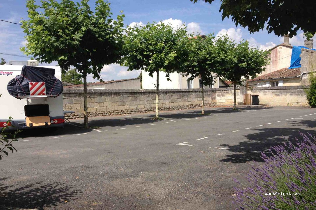 (16440) Nersac - 1-5 Rue de la Foucaudie — foto