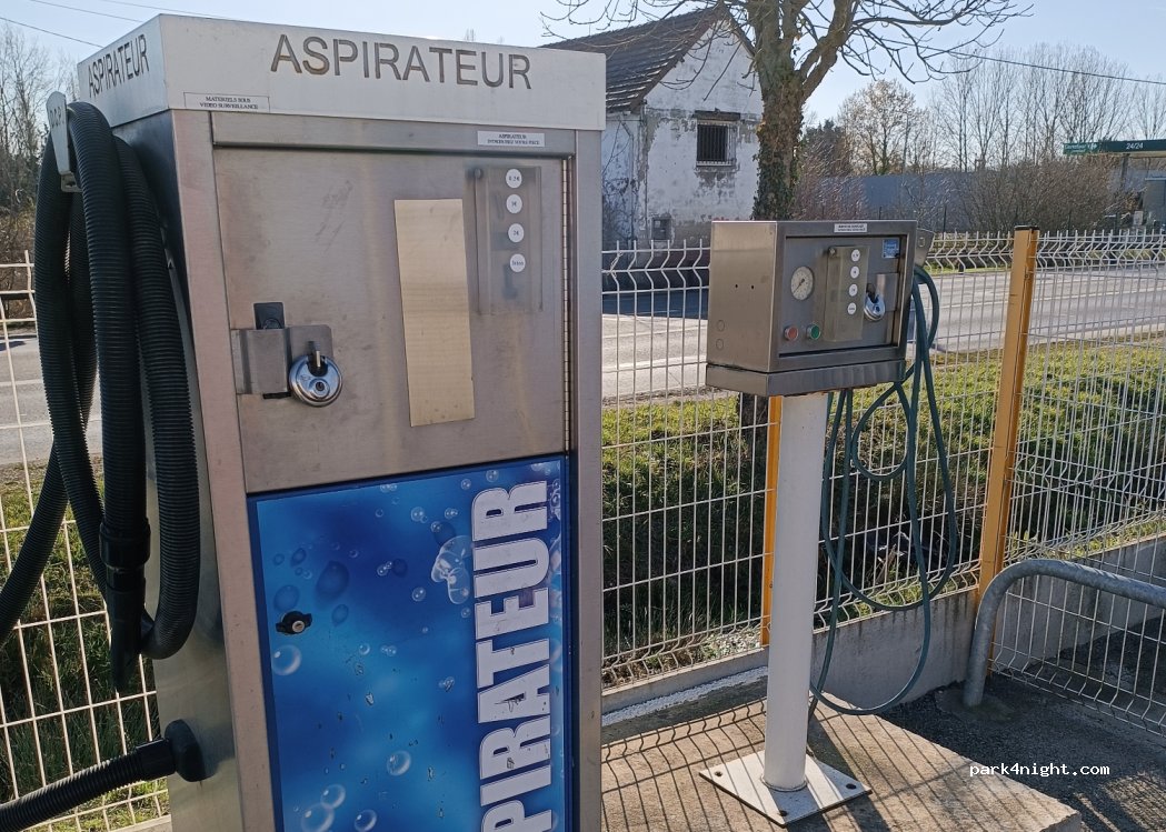 (60650) Ons-en-Bray - 720 Route du Vivier Danger — foto 3