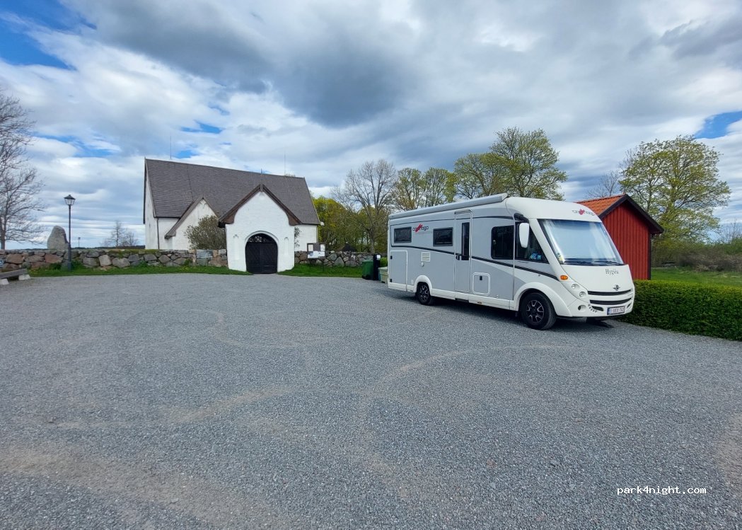 (741 94) Knivsta - 627 ÖSTUNA — foto 4