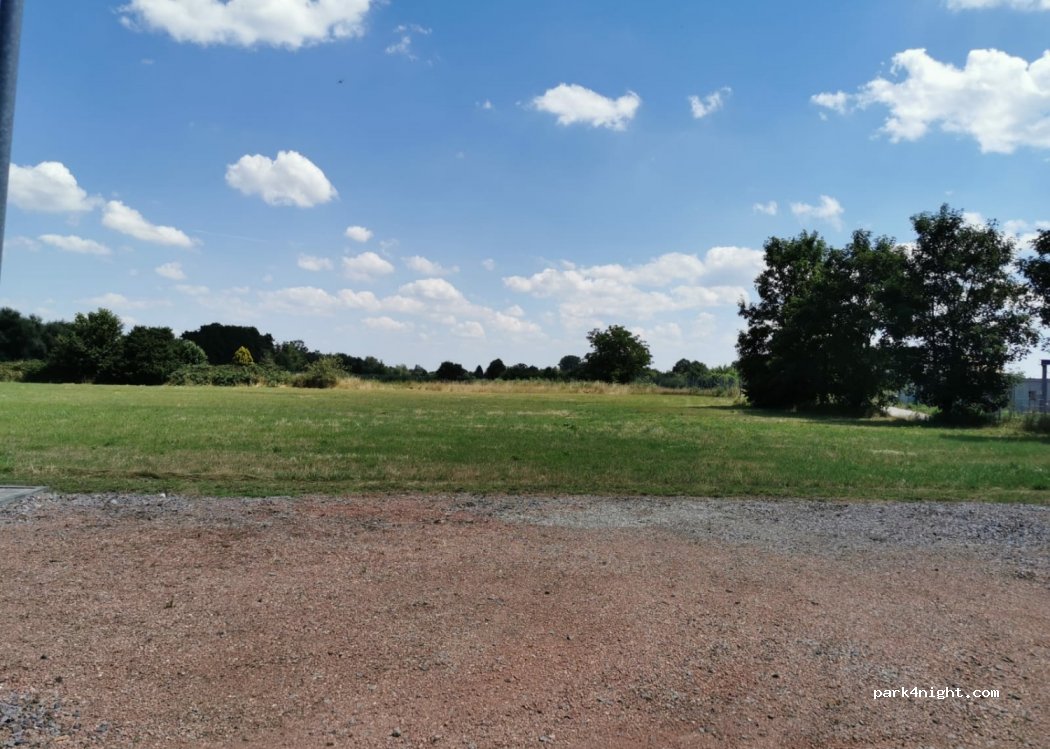 (67378) Zeiskam - 18 Austraße — foto 3
