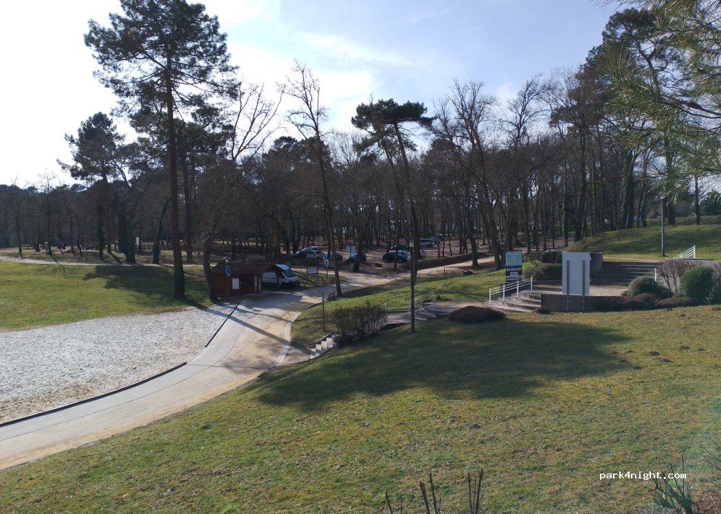 (40280) Saint-Pierre-du-Mont - 2831 Chemin de Menasse — foto