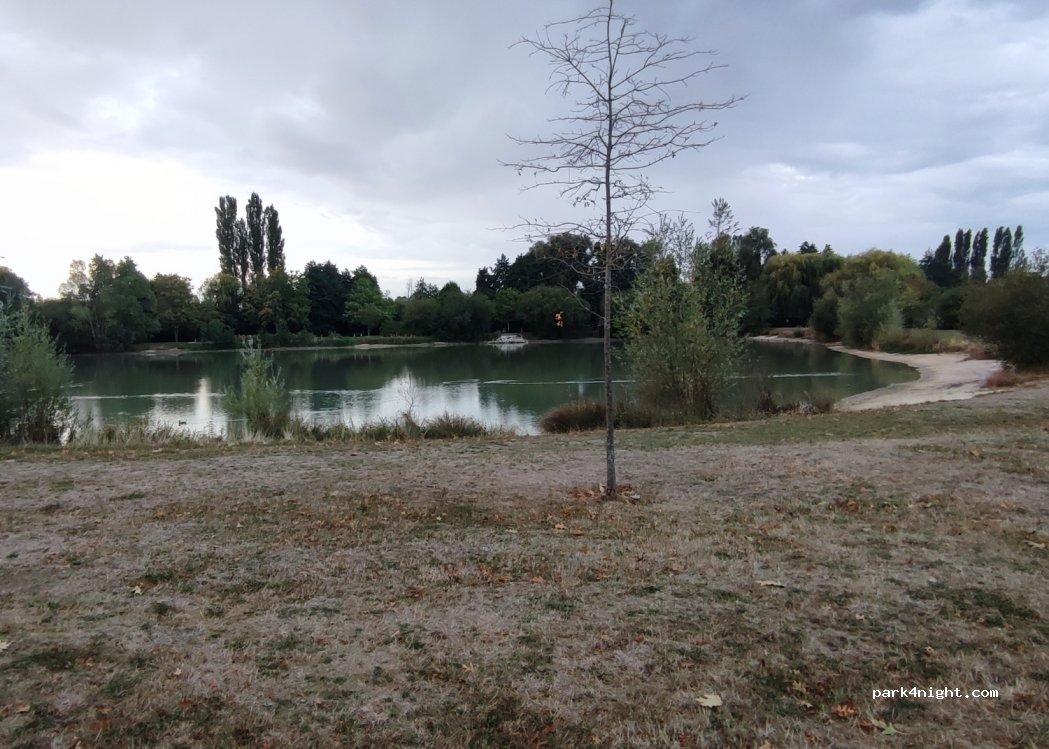 (37380) Monnaie - 31 Rue Pierre de Coubertin — foto 3