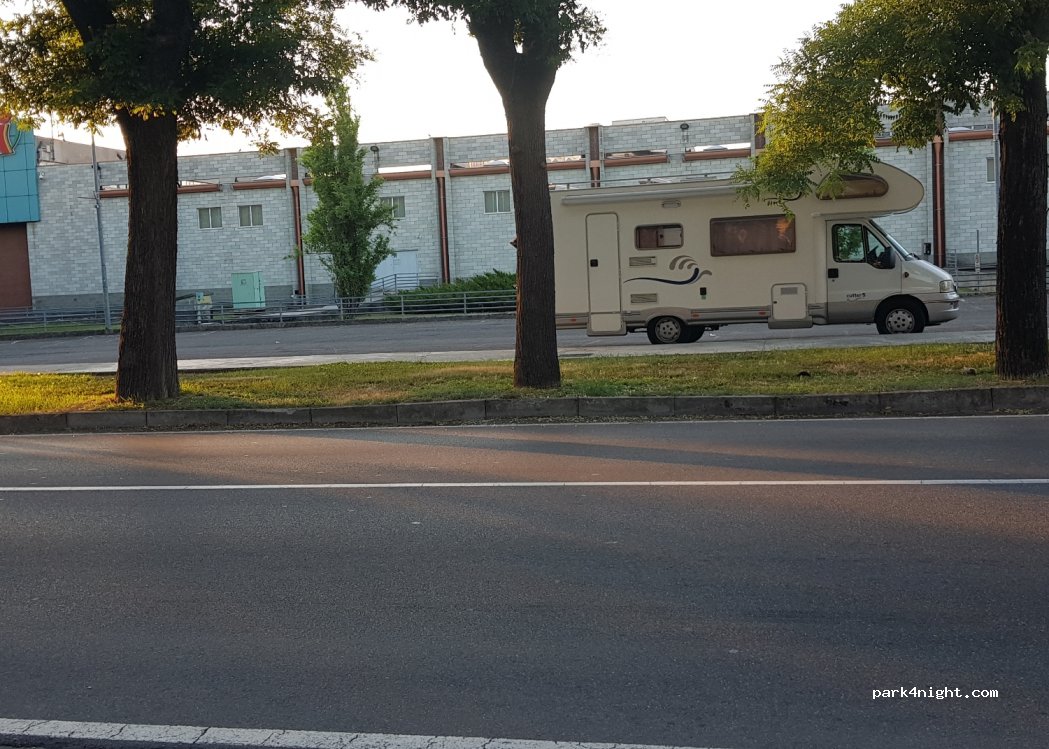 (15057) Tortona - 486 Via Emilia — foto