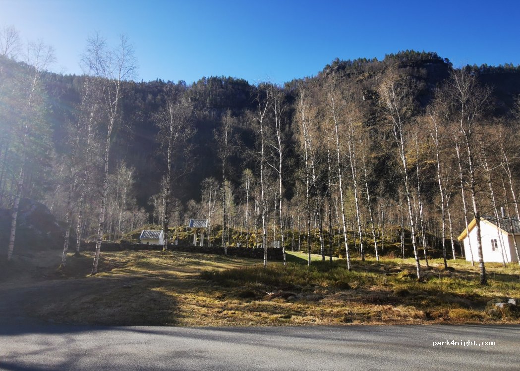(4134) Jøsenfjorden - 215 Ulladalen — foto