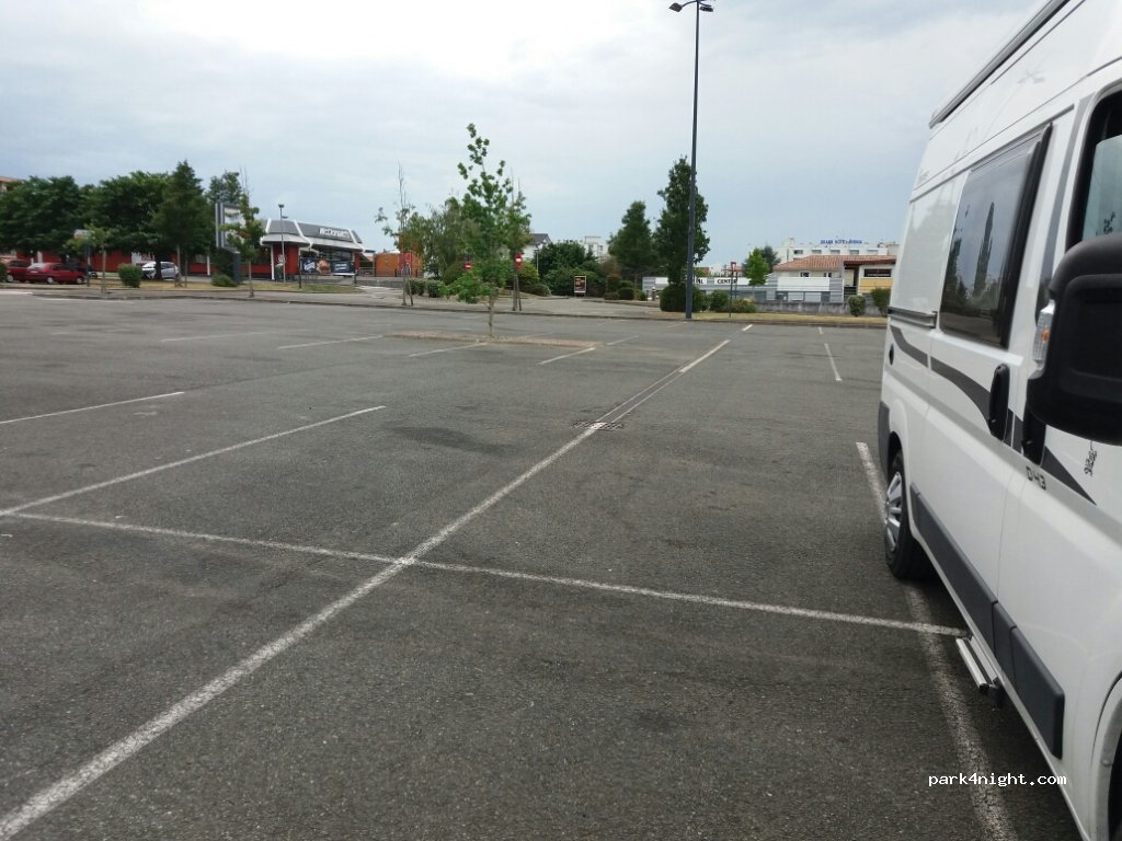 (40100) Dax - 34 Boulevard des Sports — foto