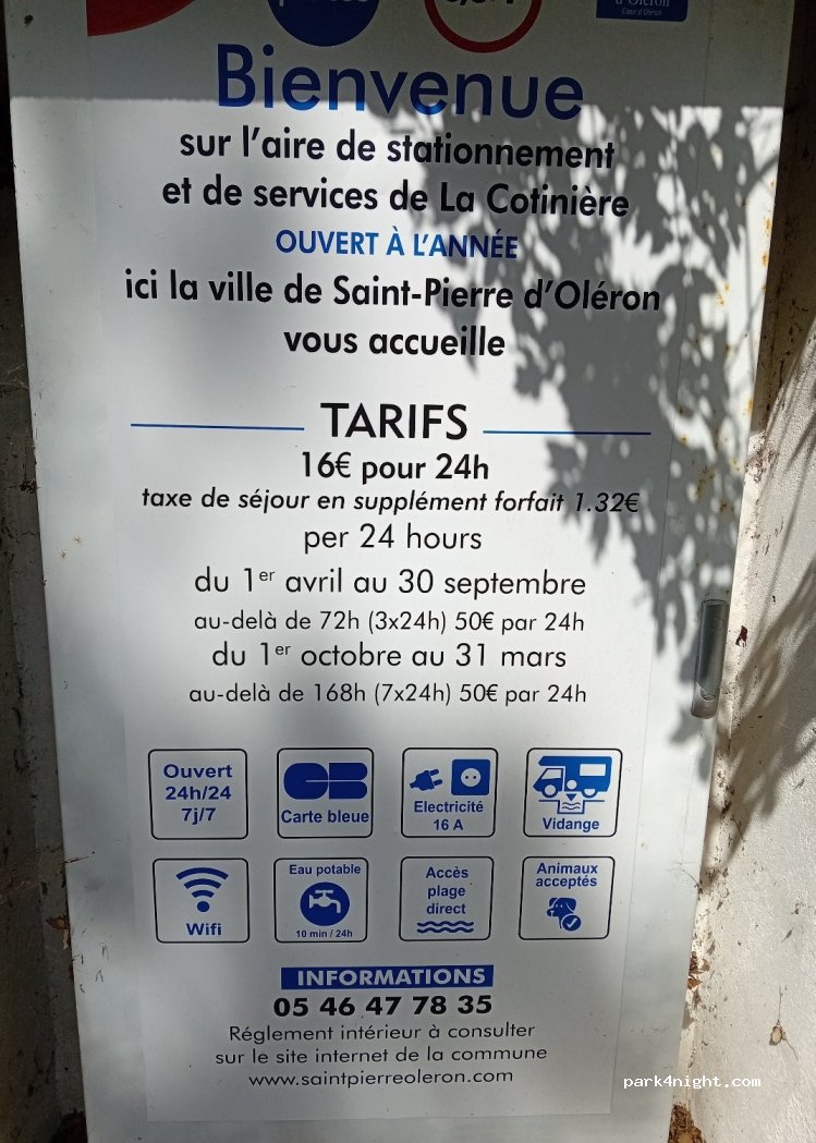 Aire de camping-car municipale — foto 4
