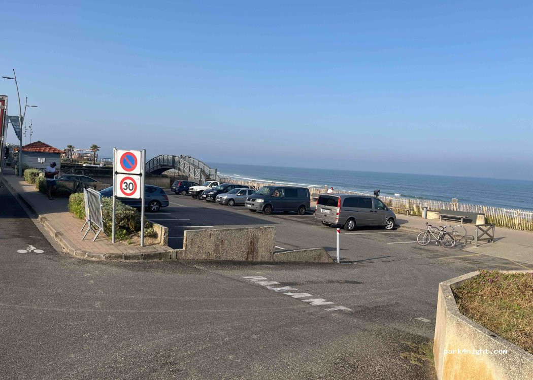 (33680) Lacanau - 4 Boulevard de la Plage — foto 4