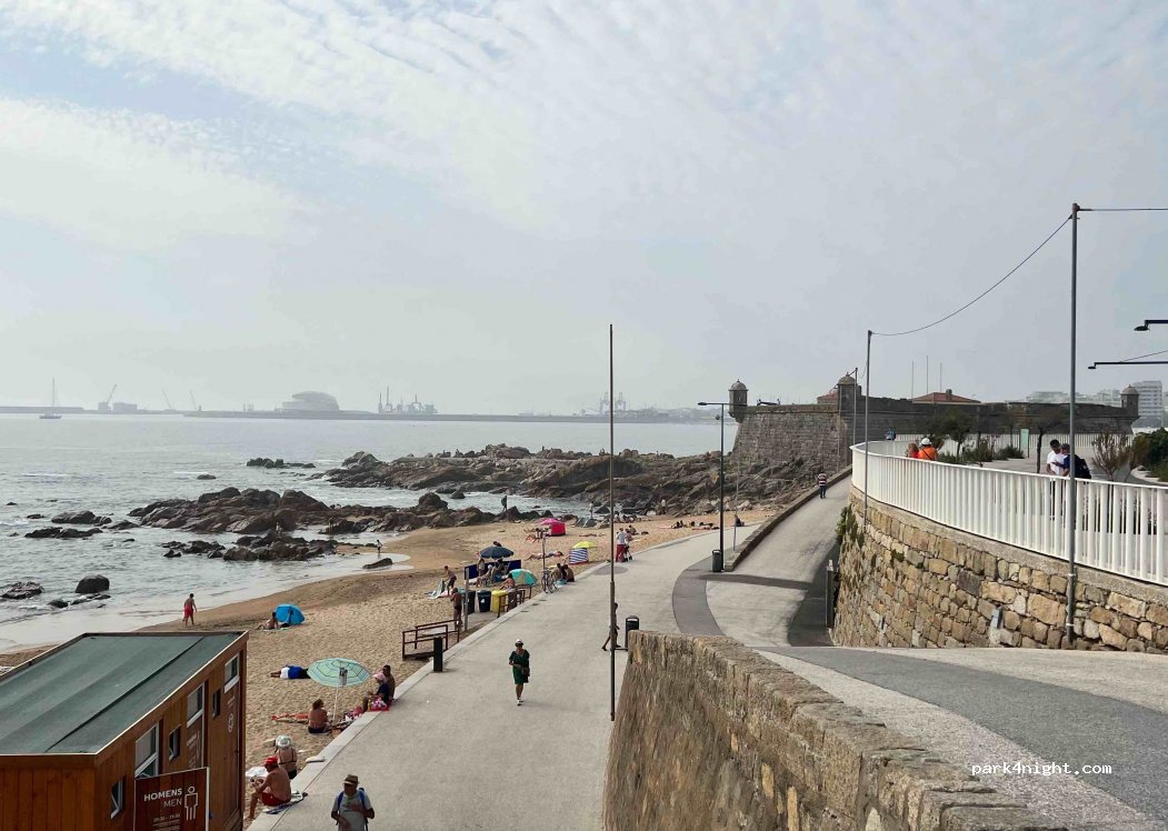 (4100-429) Porto - 395 Via do Castelo do Queijo — foto 2