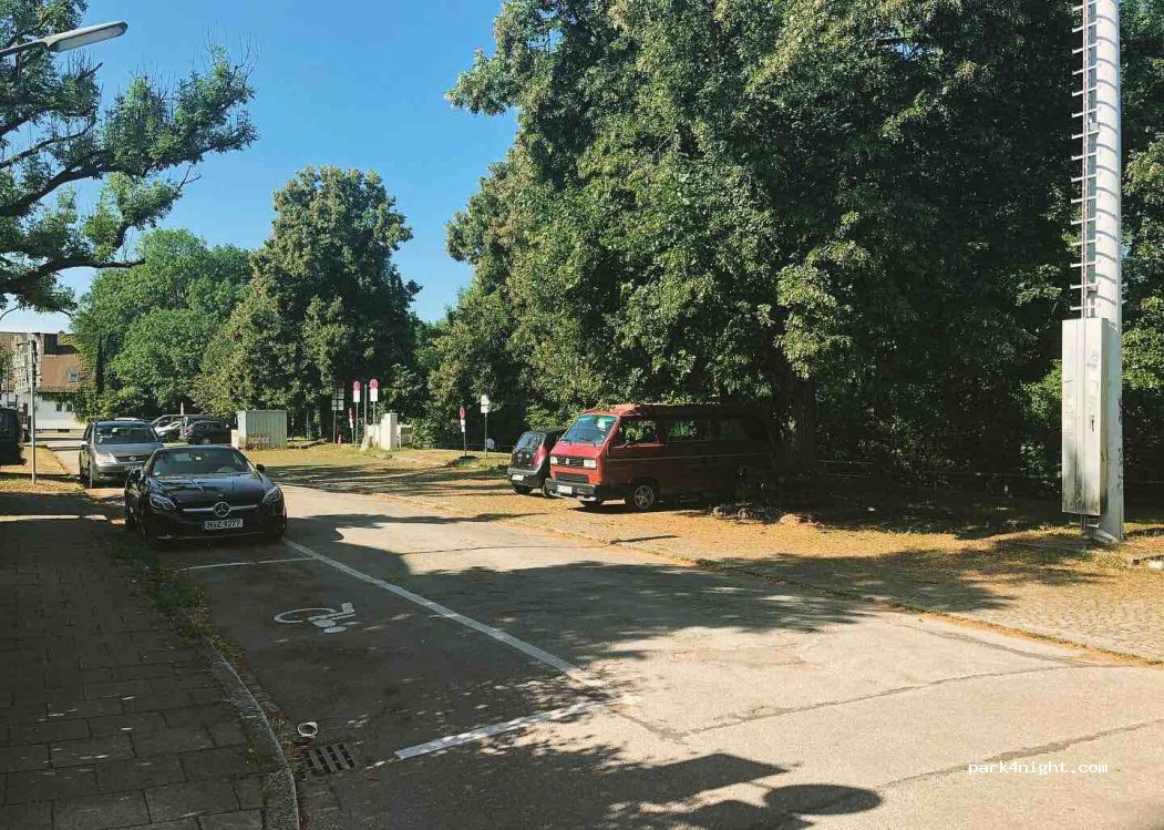 (81547) München - 5 Harlachinger Straße — foto 2