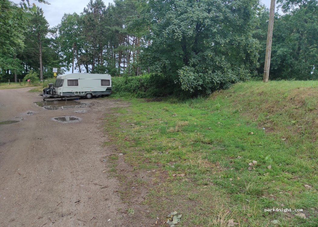 (84-105) Karwieńskie Błoto Drugie - 26 Wczasowa — foto