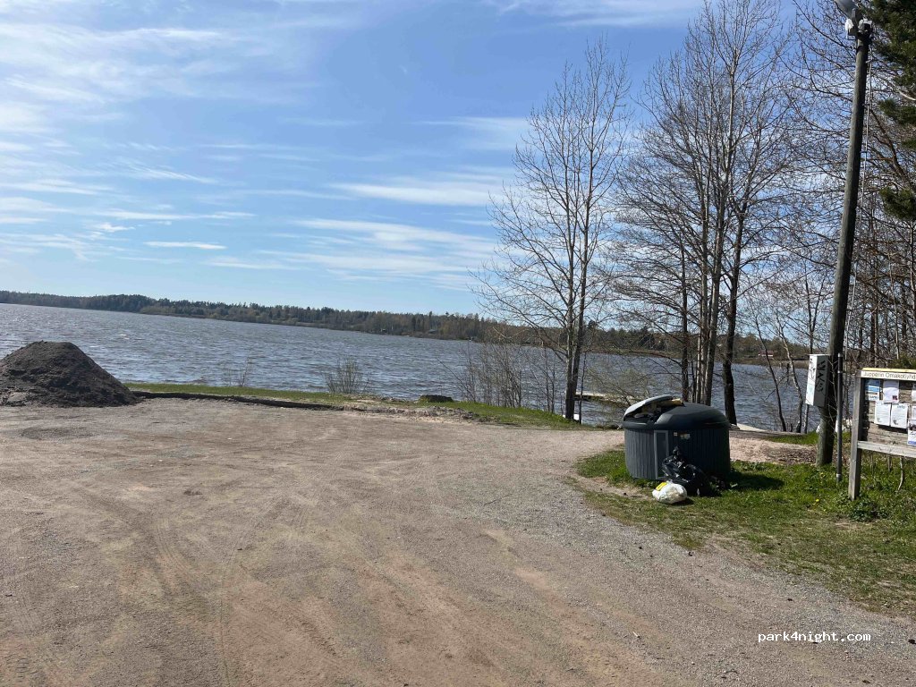 (02730) Espoo - 49-51 Pitkäjärvenranta — foto