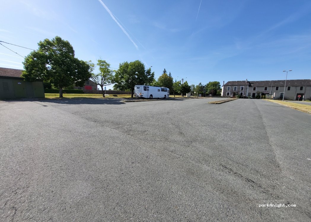 (24800) Chalais - 99 Mavaleix Ouest — foto