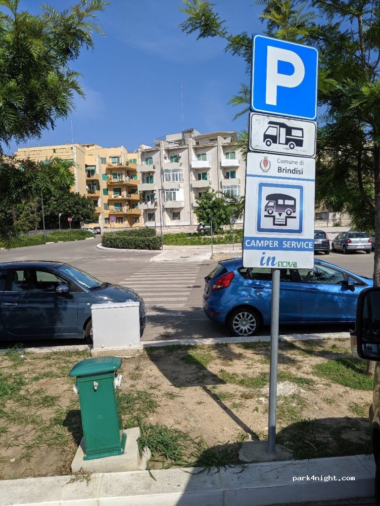 (72100) Brindisi - 43 Via Spalato — foto