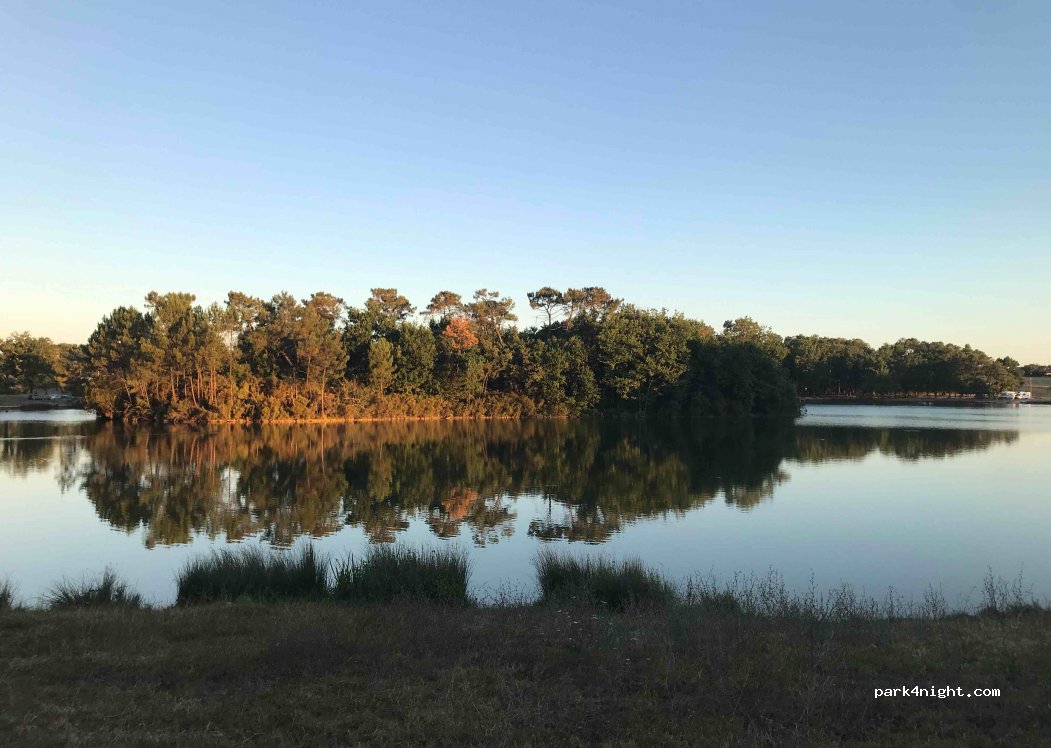 (24610) Carsac-de-Gurson - Unnamed Road — foto 3