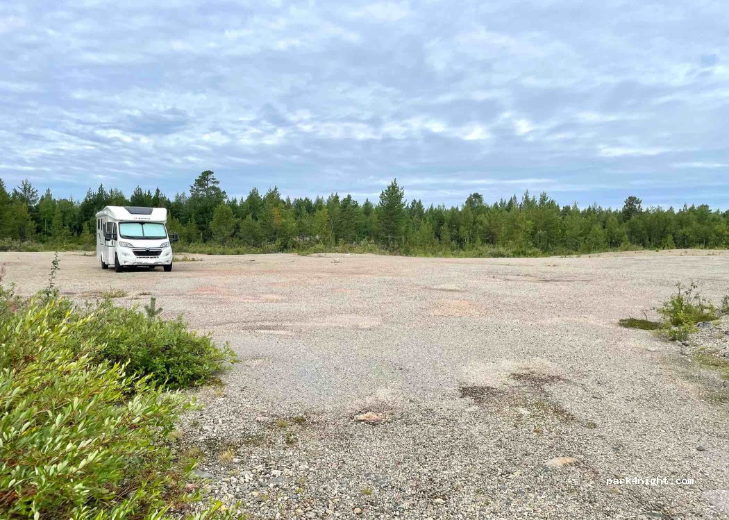 (99450) Palojoensuu - 2431 Käsivarrentie — foto
