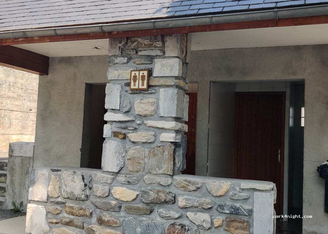 (64440) Laruns - 59 Rue du Port — foto