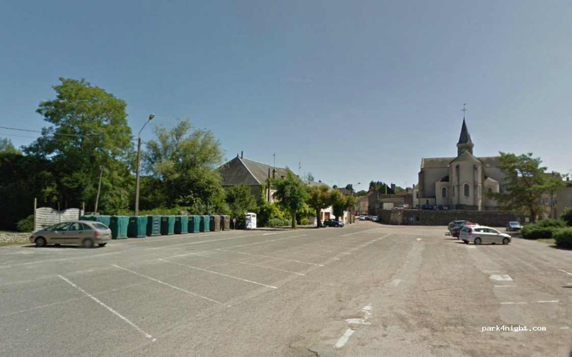 (58110) Châtillon-en-Bazois - 3 Place Pierre Saury — foto