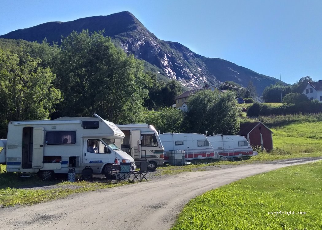 (8288)  - 440 Sekundær Fylkesvei 835 — foto