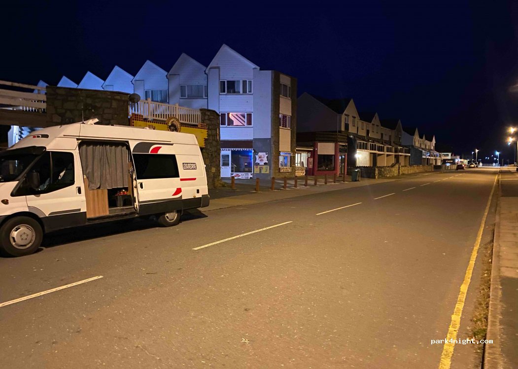 (LL36 0DG) Tywyn - Marine Parade — foto 2